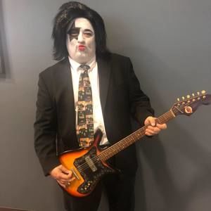 Meet your Posher, Chuck